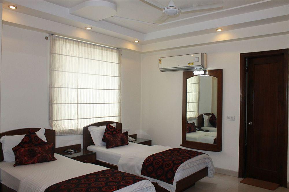Hotel Shipra International Neu-Delhi Exterior foto